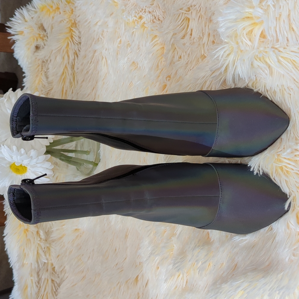 ππ’π Steve Madden Whimsy Reflective Bootiesππ’π - Picture 6 of 15